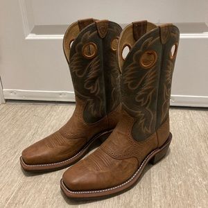 Ariat Boots Heritage Roughstock, Brown, Size 10D